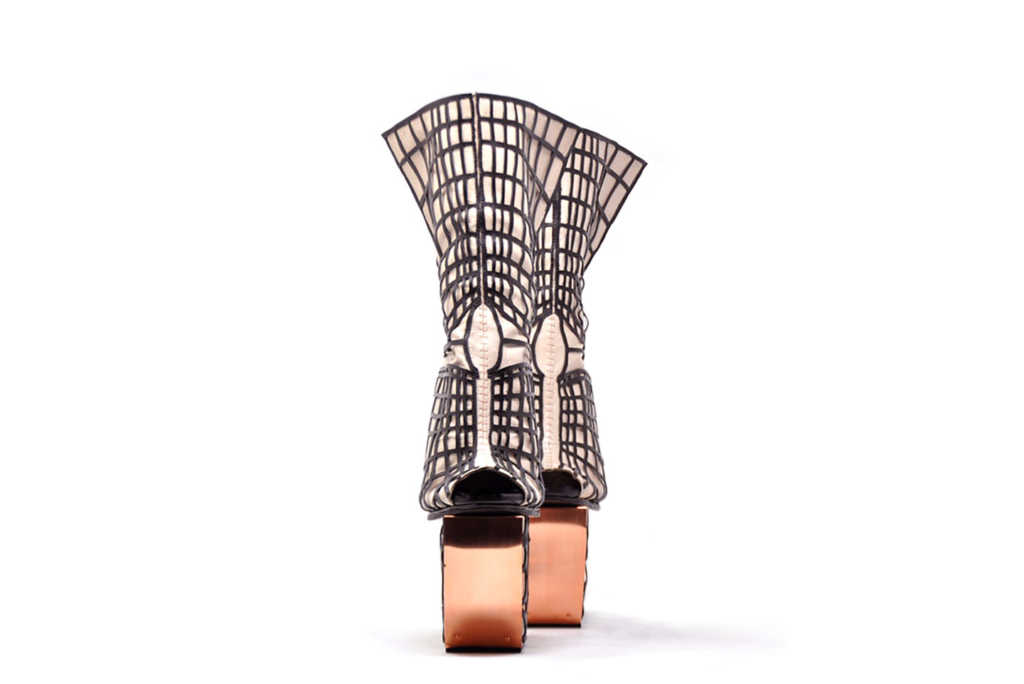 Constrained-CSD2-front both-CarolinHolzhuber